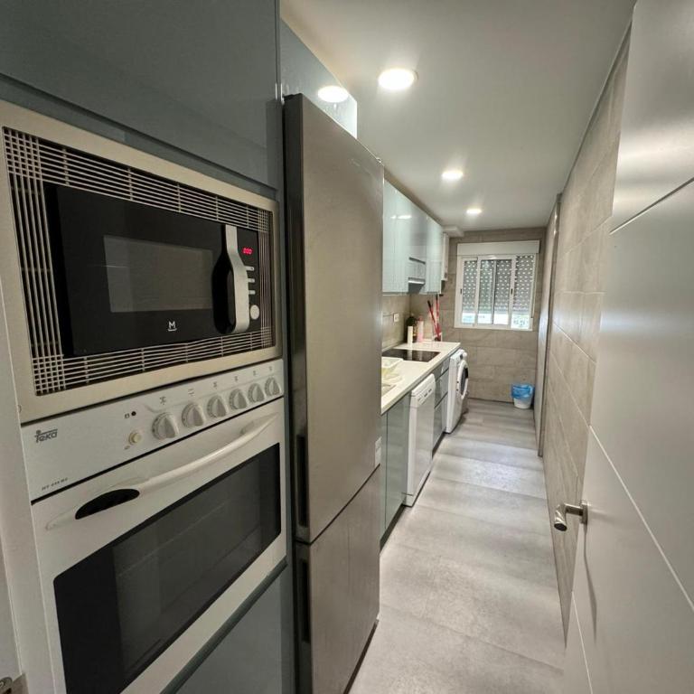 XRYHOMES II Residencial en Jerez con 3 hab, 6pax, a 10 min del centro - Apartamento de 3 dormitorios - 2