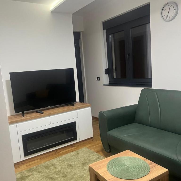 apartmanxslavica - One-Bedroom Apartment - 13