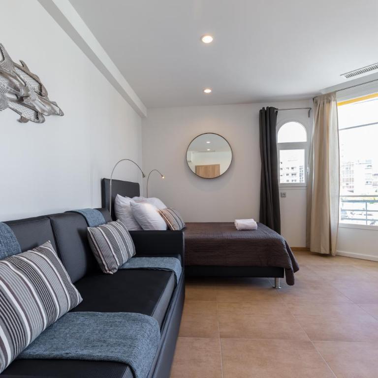 Palais Saint Pierre - Studio with Balcony - 6