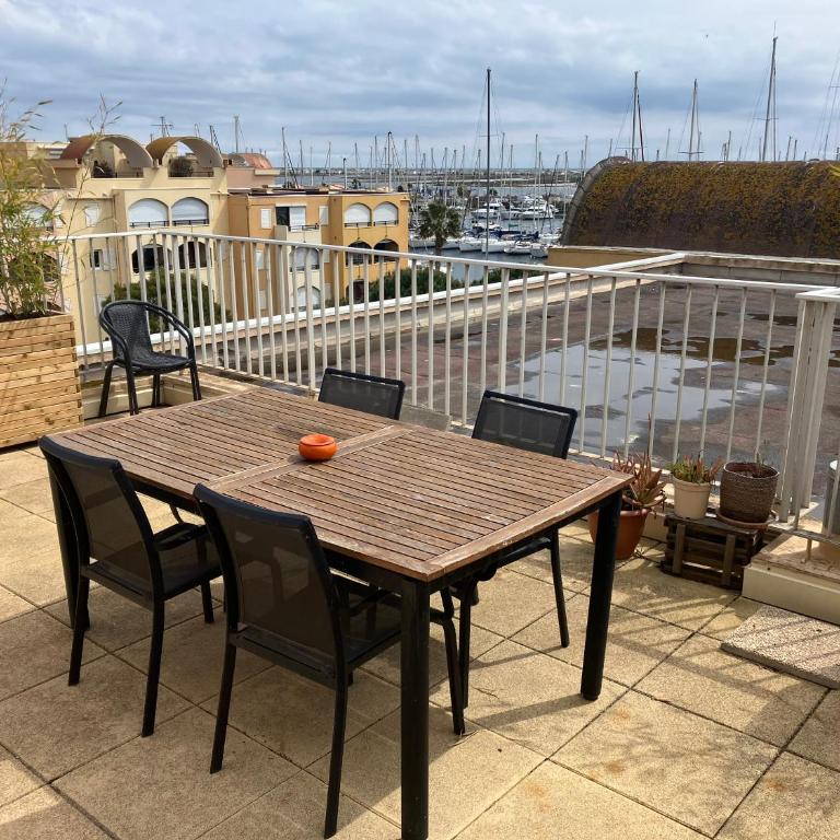 Appt 80 m2 vue port avec baignoire balnéo - Appartement 2 Chambres - 3