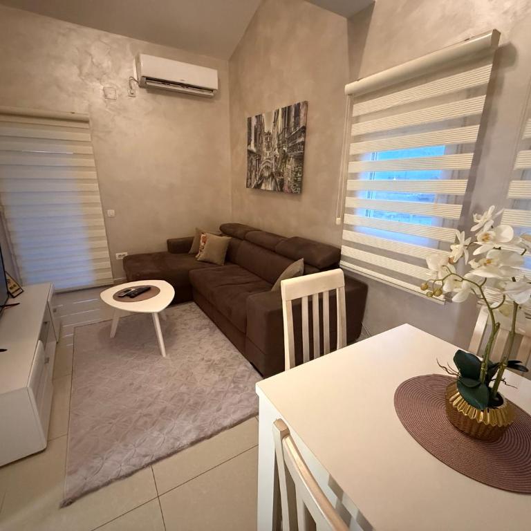 Apartmani Stijepovic - One-Bedroom Apartment - 12