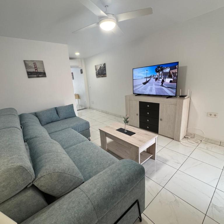 VILLA MARE - 2 beds with balcony, patio and pool and direct park access - Two-Bedroom House - 3