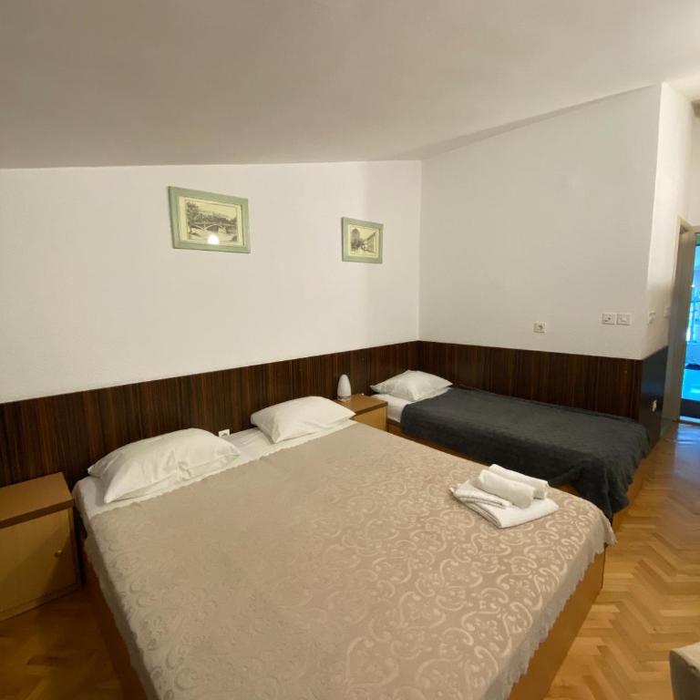 Hotel Piramida Sunca - Trokrevetna Soba - 2