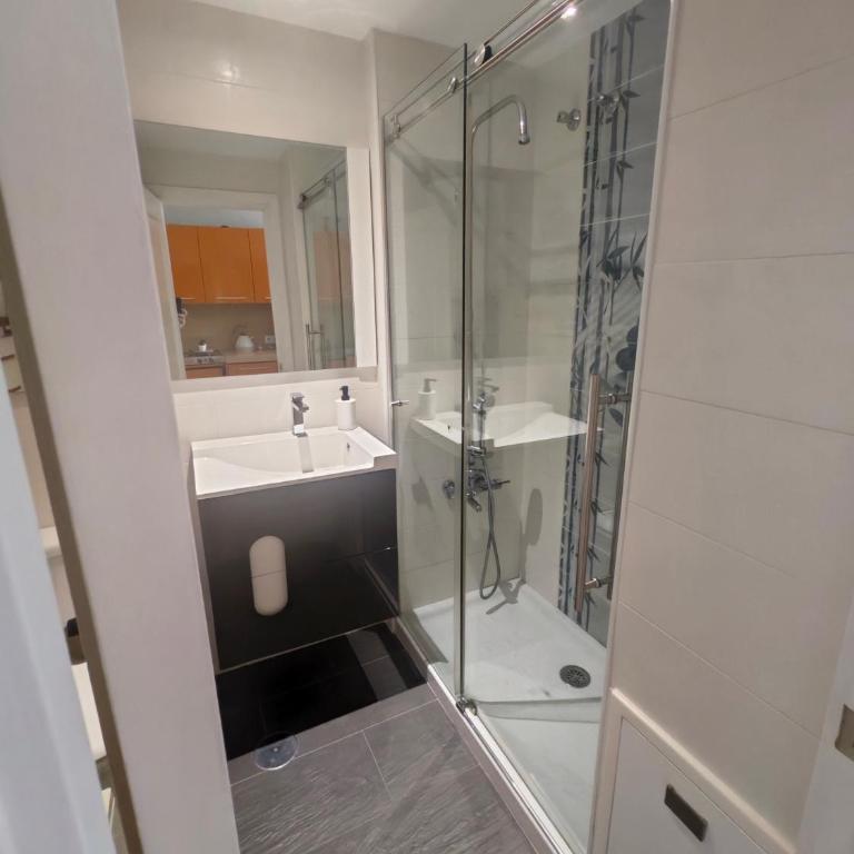 Apartamentos HOLIDAYS BENALBEACH - Family Suite - 6