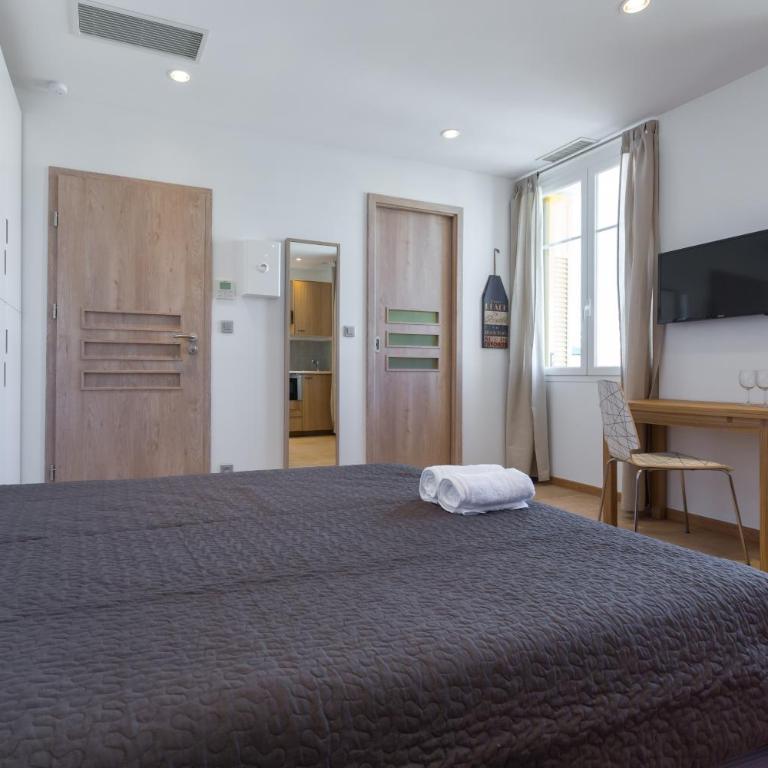 Palais Saint Pierre - Studio (2 Adults) - 17