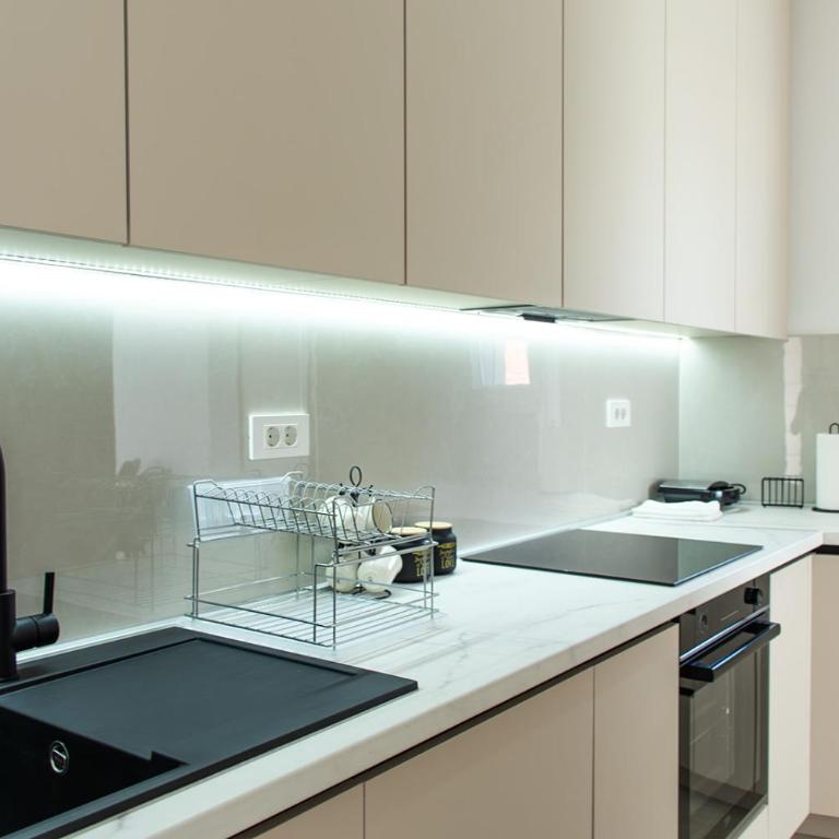 Konzul apartment - Two-Bedroom Apartment with View - 4
