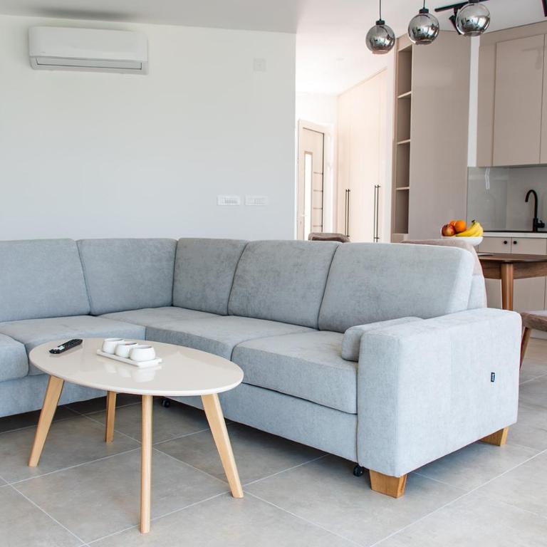 Konzul apartment - Two-Bedroom Apartment with Sea View - 3