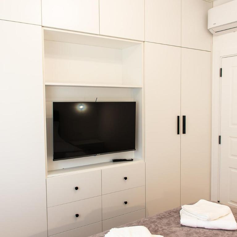 Konzul apartment - Two-Bedroom Apartment with Sea View - 7