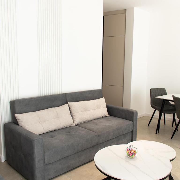 Konzul apartment - Two-Bedroom Apartment with View - 13
