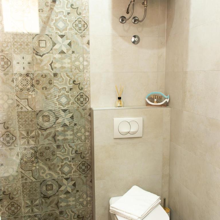 Konzul apartment - Two-Bedroom Apartment with View - 18