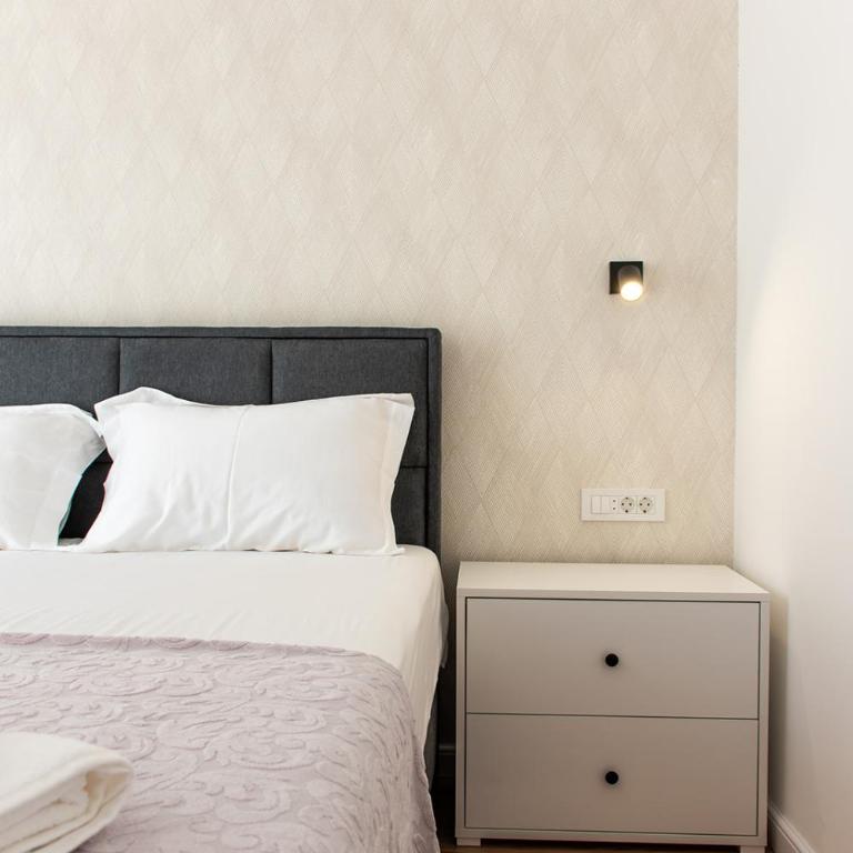 Konzul apartment - Two-Bedroom Apartment with View - 22