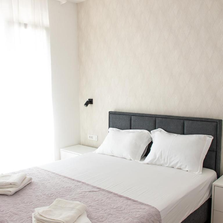 Konzul apartment - Two-Bedroom Apartment with View - 24