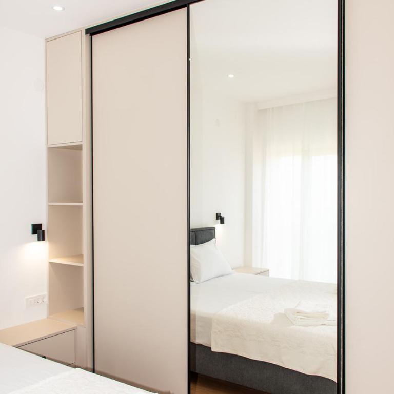 Konzul apartment - Two-Bedroom Apartment with Sea View - 22