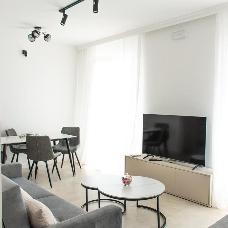 Konzul apartment - Two-Bedroom Apartment with View - 32