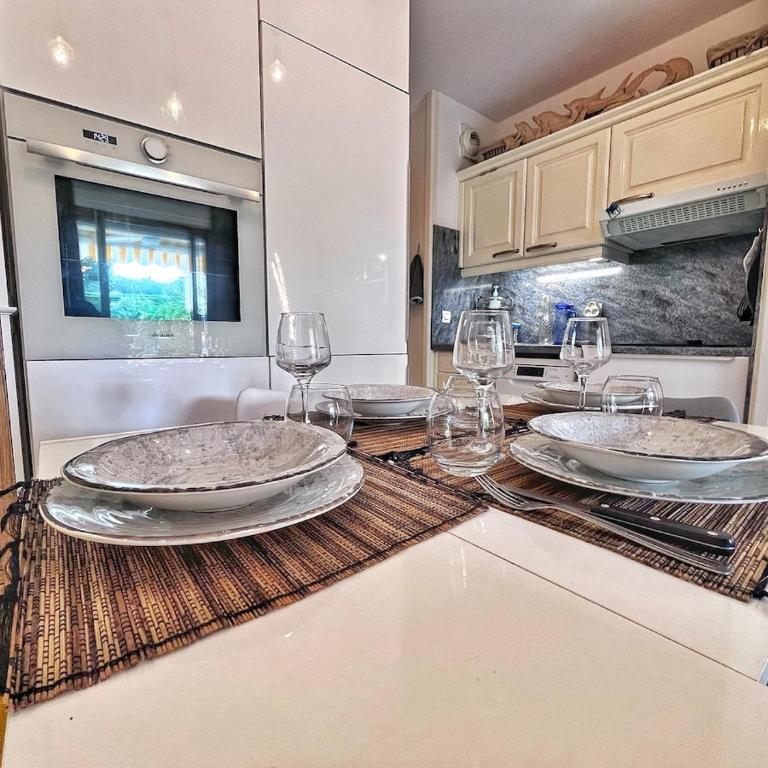 Rez de jardin privatif à 150m de la mer - Appartement 1 Chambre - 14