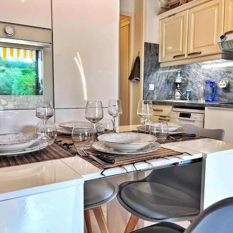 Rez de jardin privatif à 150m de la mer - Appartement 1 Chambre - 21
