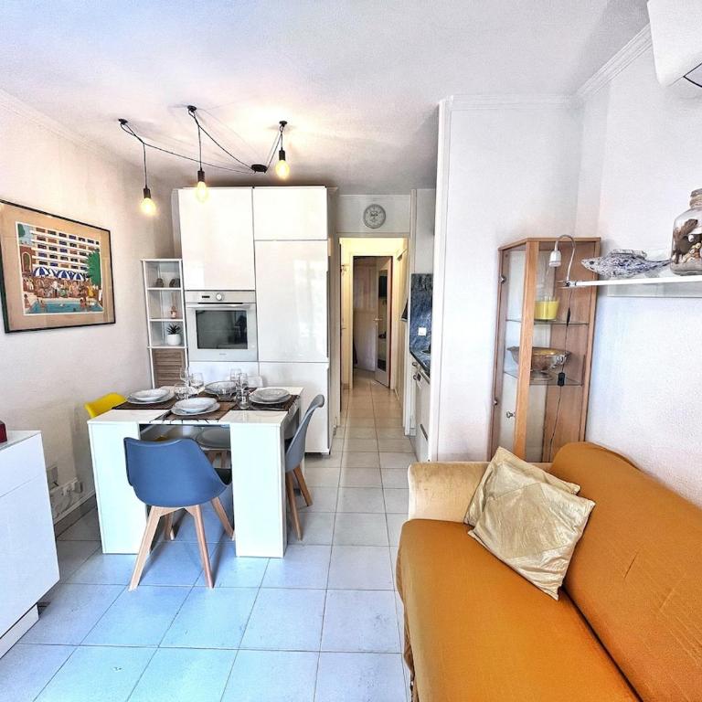 Rez de jardin privatif à 150m de la mer - Appartement 1 Chambre - 31