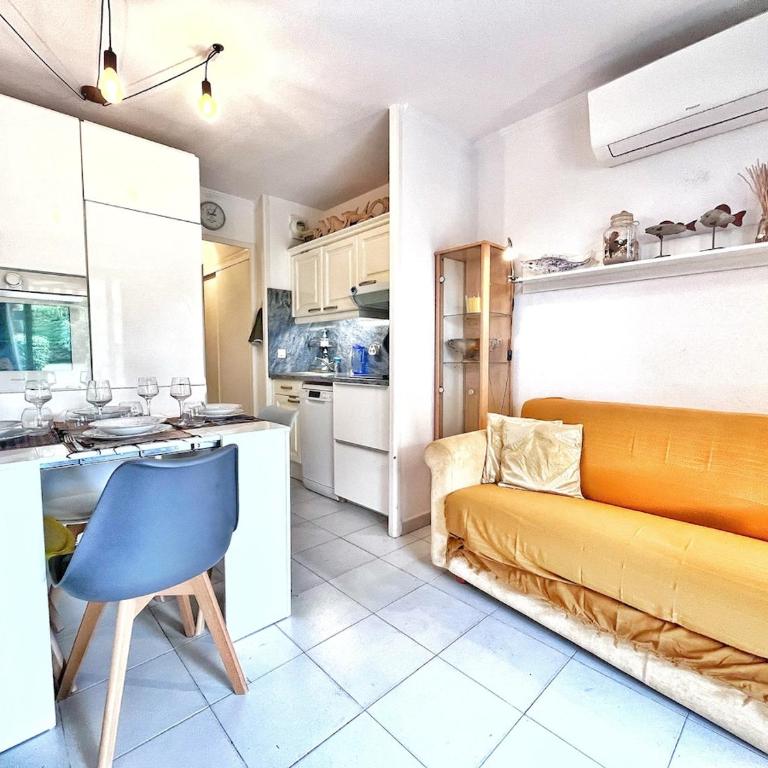 Rez de jardin privatif à 150m de la mer - Appartement 1 Chambre - 39