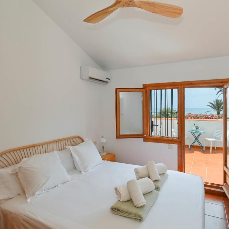 Bonita Stay B Beach 1ªlínea, fibra, A/A, BBQ, pool - Chalet - 2