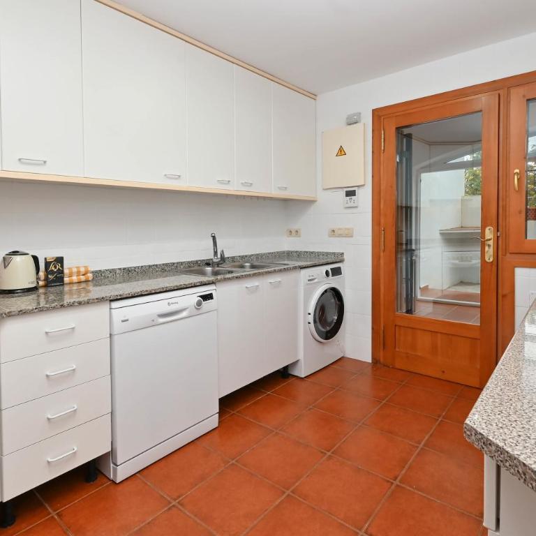 Bonita Stay B Beach 1ªlínea, fibra, A/A, BBQ, pool - Chalet - 26