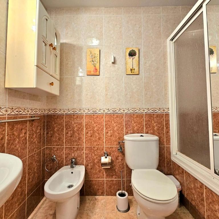 Apartamento con Piscina Centrico - Two-Bedroom Apartment - 28