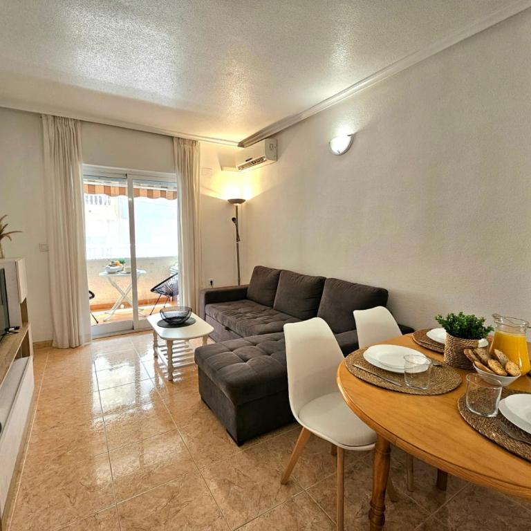 Apartamento con Piscina Centrico - Two-Bedroom Apartment - 16