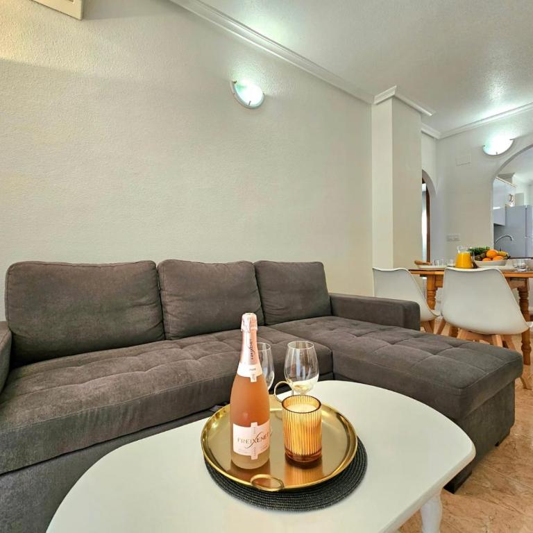Apartamento con Piscina Centrico - Two-Bedroom Apartment - 21