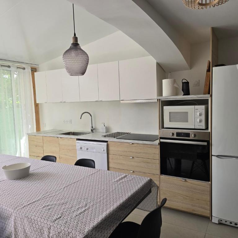 Maison avec extérieur à 150 mètres de la plage - 4 chambres climatisées - Maison 4 Chambres - 2