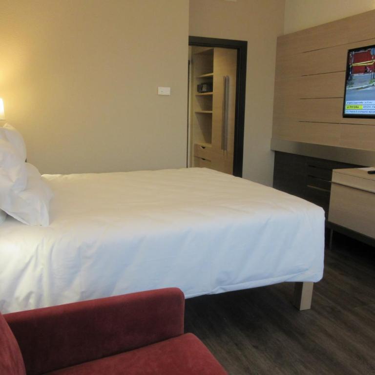 Novotel Brescia 2 - Camera King Superior con Divano-Letto - 11