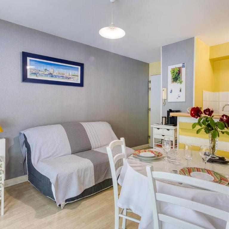 Amazing Apartment In La Rochelle With Wifi - Appartamento con 1 Camera da Letto - 1