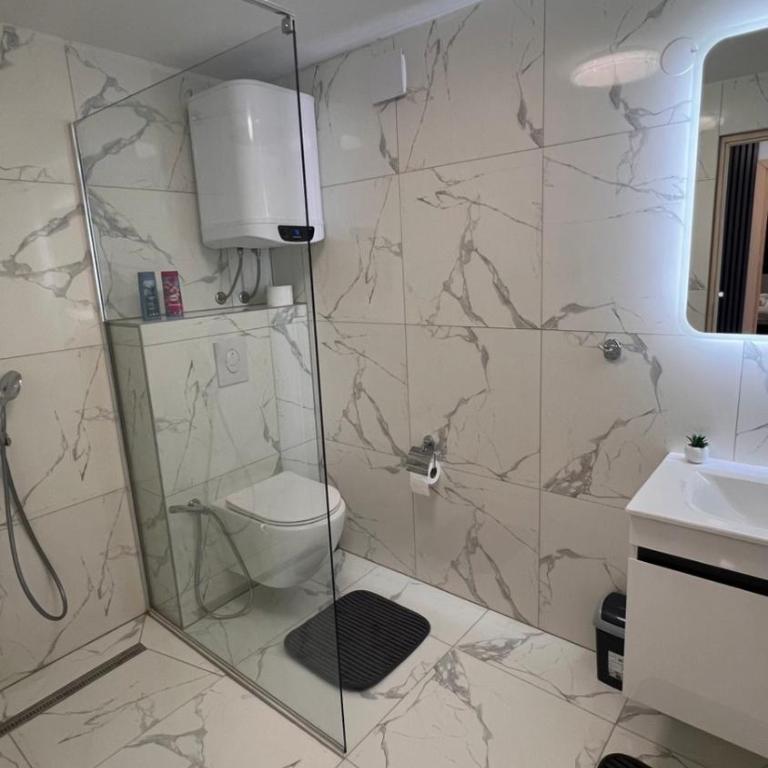 White house Paradise - Superior Apartment with Balcony - 7