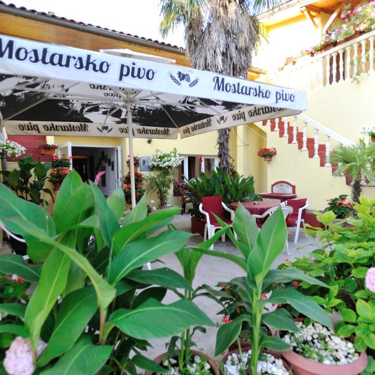 Hostel David - Bed in 6-Bed Mixed Dormitory Room - 6