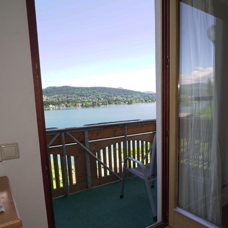 Ferienwohnungen Enzi - Apartment mit 1 Schlafzimmer und Seeblick - 3
