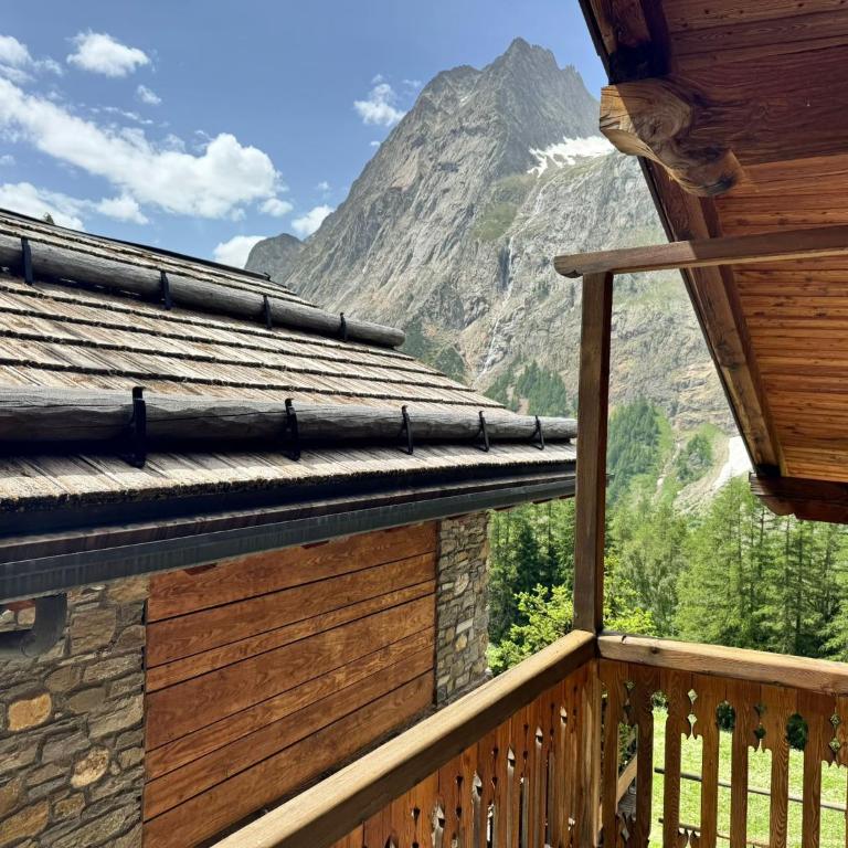 We are 4810 Chalet aux pieds du Mont-Blanc Mansarda - Appartement 2 Chambres - 37