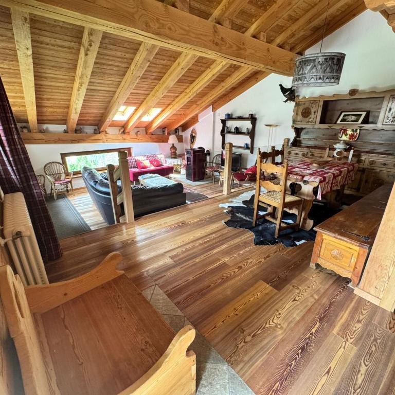 We are 4810 Chalet aux pieds du Mont-Blanc Mansarda - Appartement 2 Chambres - 35