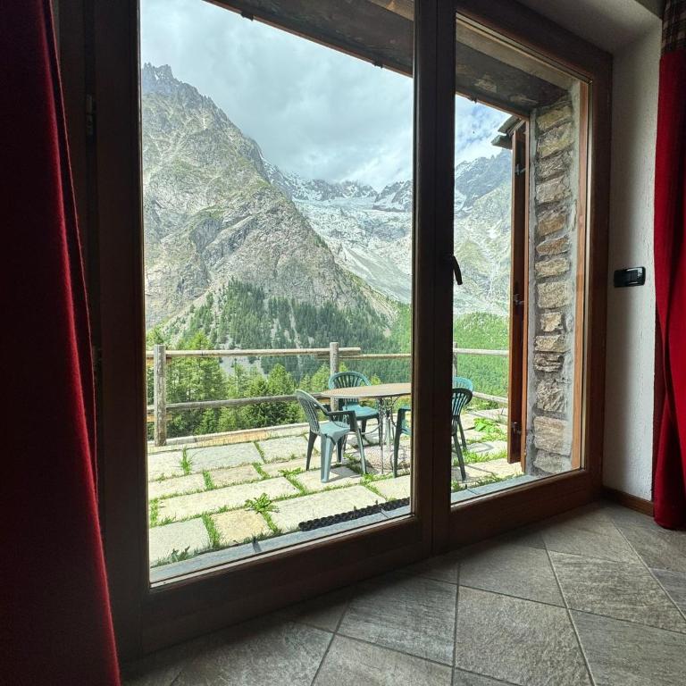 We are 4810 Chalet aux pieds du Mont-Blanc Trilocale - Apartamento de 2 dormitorios - 4