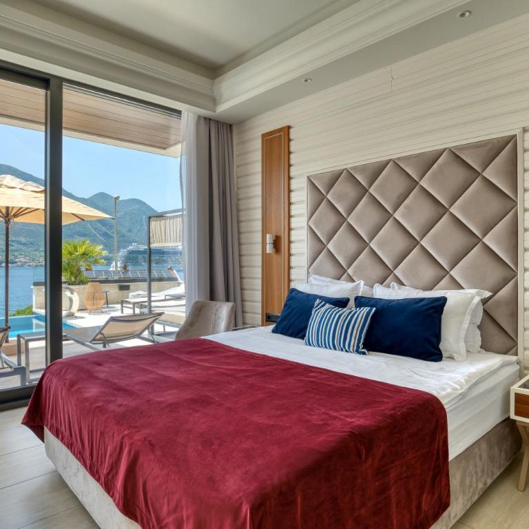Boutique Hotel R Palazzo - Deluxe Double Room with Balcony and Sea View - 8