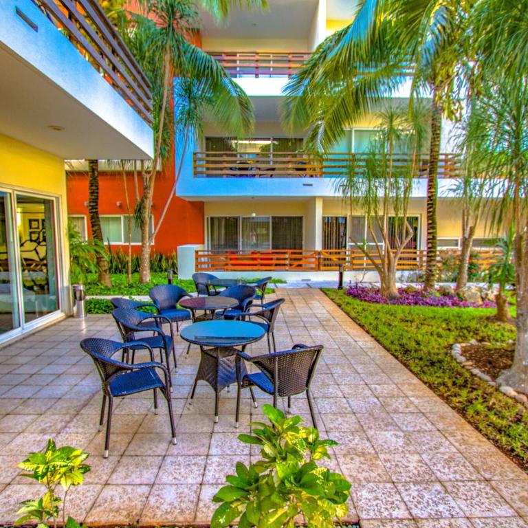 Modern 2 Bedroom Condo with Pool, BBQ & Gym - Solana At Sabbia Condos - Two-Bedroom Apartment - 17