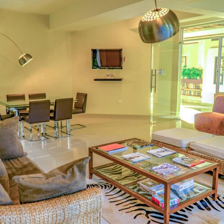 Modern 2 Bedroom Condo with Pool, BBQ & Gym - Solana At Sabbia Condos - Two-Bedroom Apartment - 21