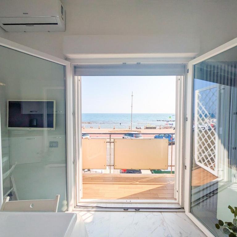 Luxury Rome by the Sea 2 - Appartamento con 2 Camere da Letto - 26