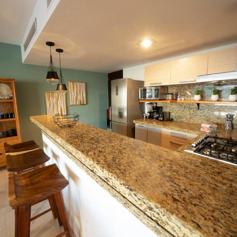 Modern 2 BR Condo Colorful and Creative - At Via 38 Condos A13 - Two-Bedroom Apartment - 11
