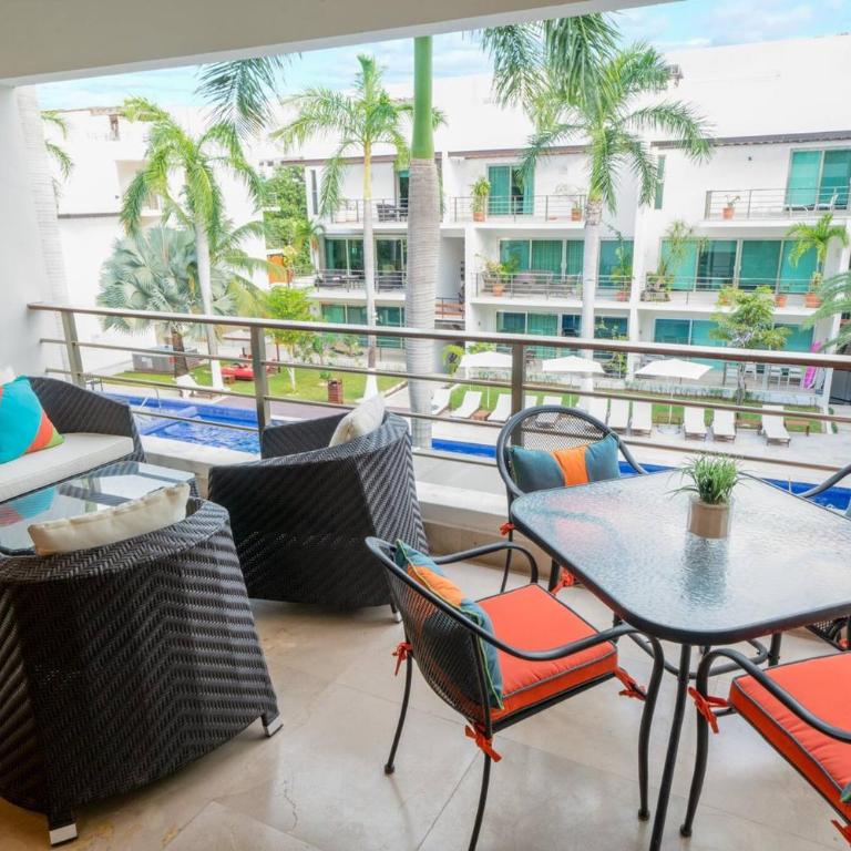 Modern 2 BR Condo Colorful and Creative - At Via 38 Condos A13 - Two-Bedroom Apartment - 21