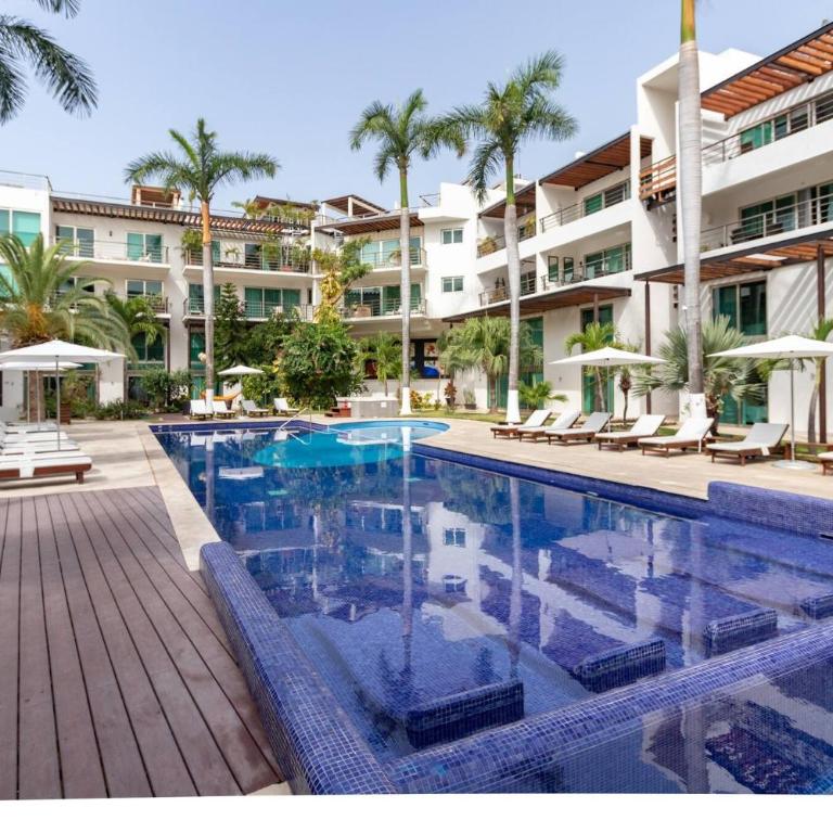 Modern 2 BR Condo Colorful and Creative - At Via 38 Condos A13 - Two-Bedroom Apartment - 24