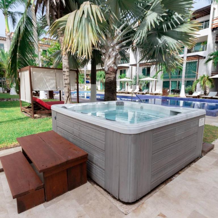 Modern 2 BR Condo Colorful and Creative - At Via 38 Condos A13 - Two-Bedroom Apartment - 26