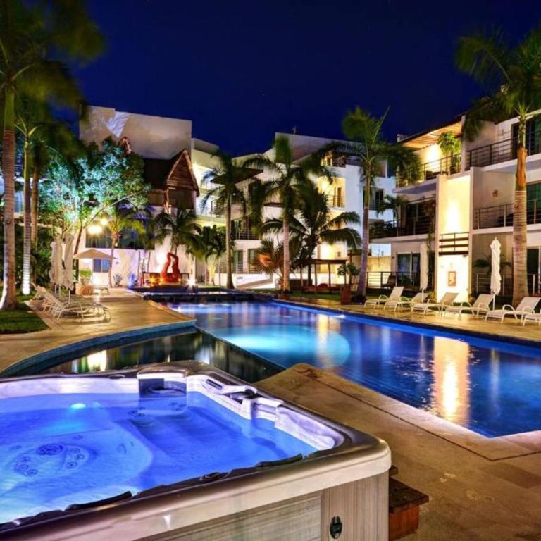 Modern 2 BR Condo Colorful and Creative - At Via 38 Condos A13 - Two-Bedroom Apartment - 27