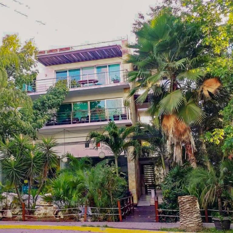 Modern 2 BR Condo Colorful and Creative - At Via 38 Condos A13 - Two-Bedroom Apartment - 32