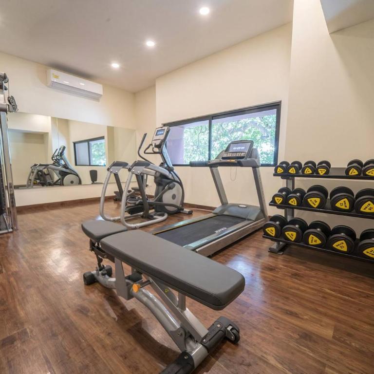 Condo Verde Oasis - Central 2 bedroom with pool, gym, private terrace - At Veranto Condos - Two-Bedroom Apartment - 27
