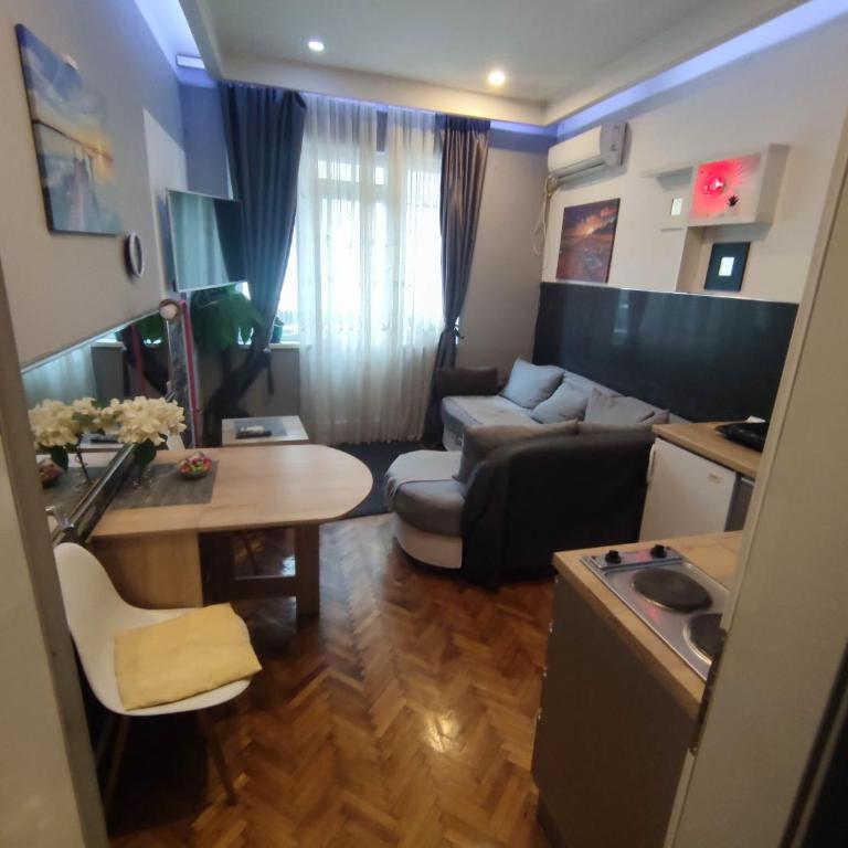 Top rooms21 - One-Bedroom Apartment - 2