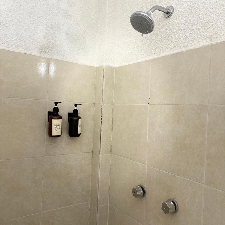 Hotel Casa Caracol - Family Room with Bathroom - 6