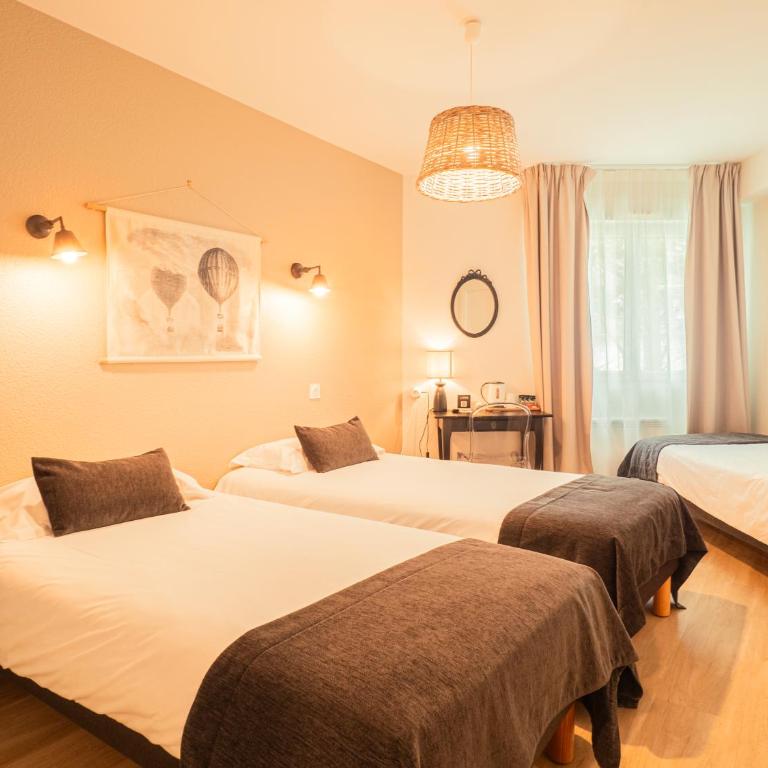 Hotel La Licorne - Chambre Triple - 1